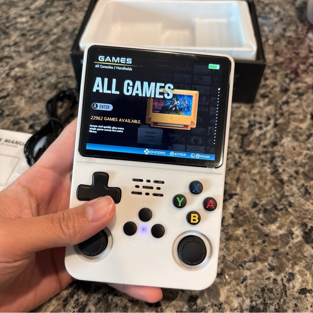 22K Games Retro Handheld Game Console 64GB- White NIB